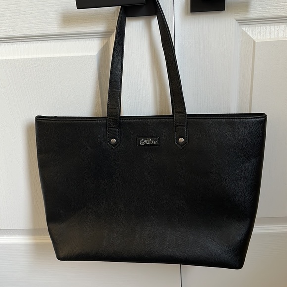 Marvel tote by loungefly - Picture 3 of 5